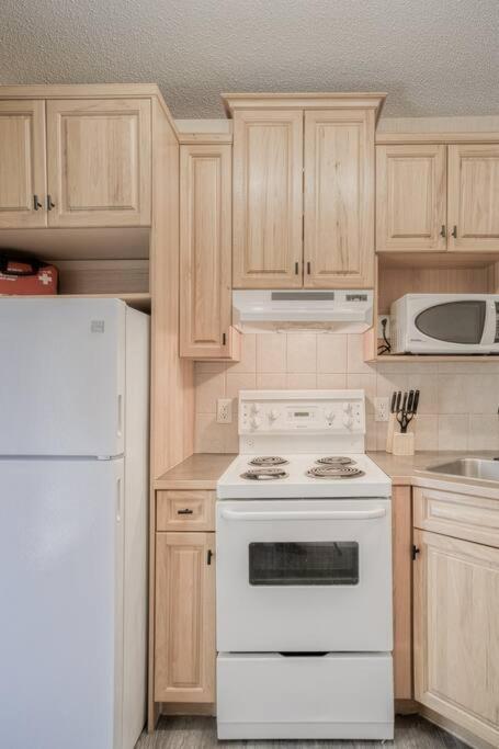 5 Mins To Banff - Cozy Townhome 2Br&2Bath - Banff Pass Included Канмор Экстерьер фото